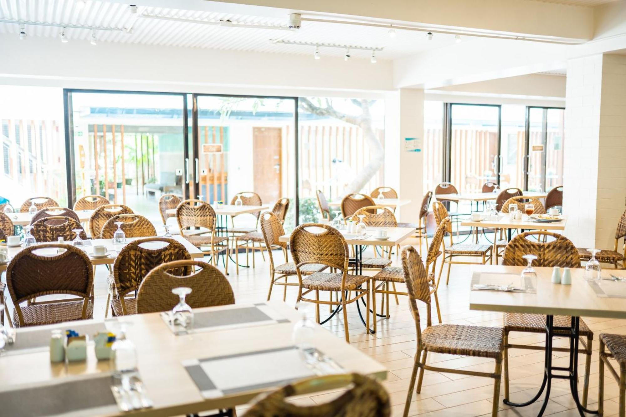 Patio Pacific Resort Balabag  Ngoại thất bức ảnh
